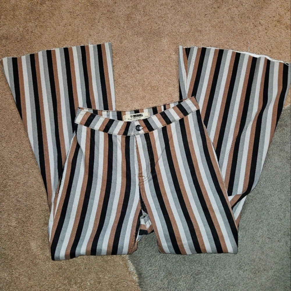 Striped flares